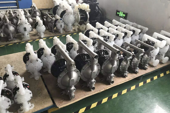 Pompa a membrana pneumatica certificata CE con portata di 340L/M e fonte di alimentazione pneumatica
